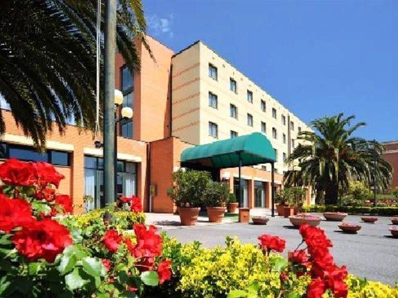 Meditur Hotel Pomezia Exterior photo