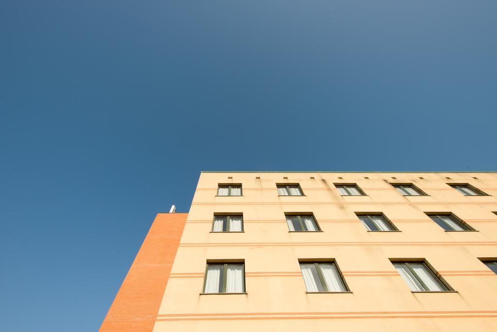 Meditur Hotel Pomezia Exterior photo