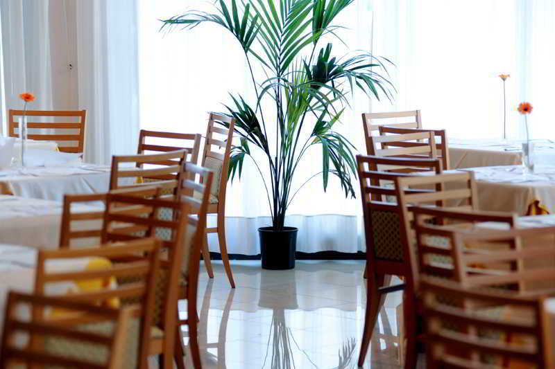Meditur Hotel Pomezia Restaurant photo